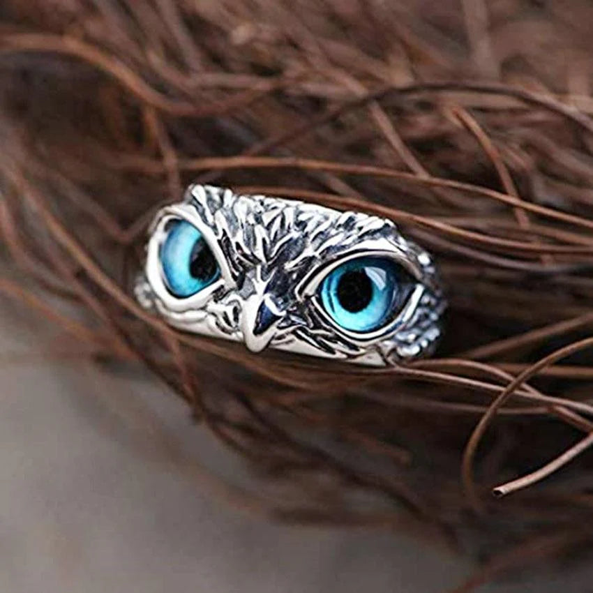 Verstellbarer Ring mit Eule des Glücks in Silber und Opal