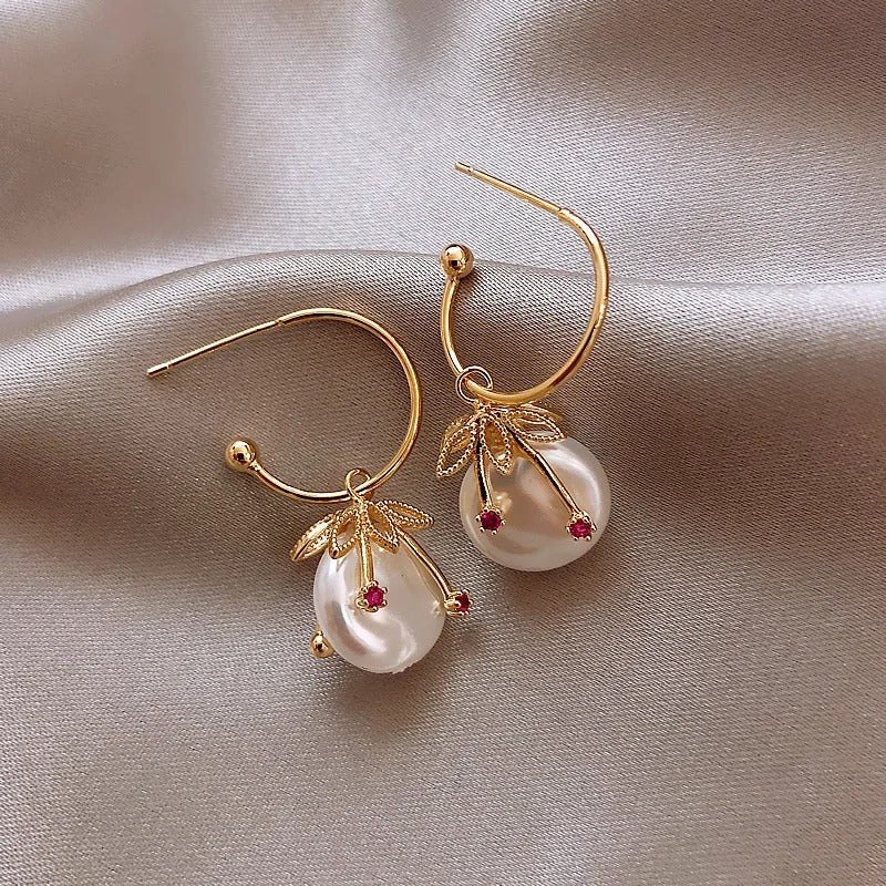 Vintage Gold- und Perlen-Kirschohrringe